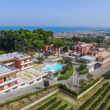 Il Parco Sul Mare Resort & Spa Tortoreto Bagian luar foto
