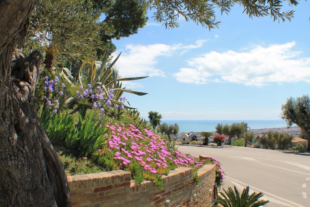 Il Parco Sul Mare Resort & Spa Tortoreto Bagian luar foto