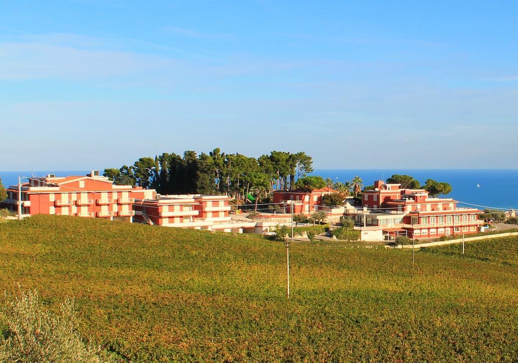 Il Parco Sul Mare Resort & Spa Tortoreto Bagian luar foto