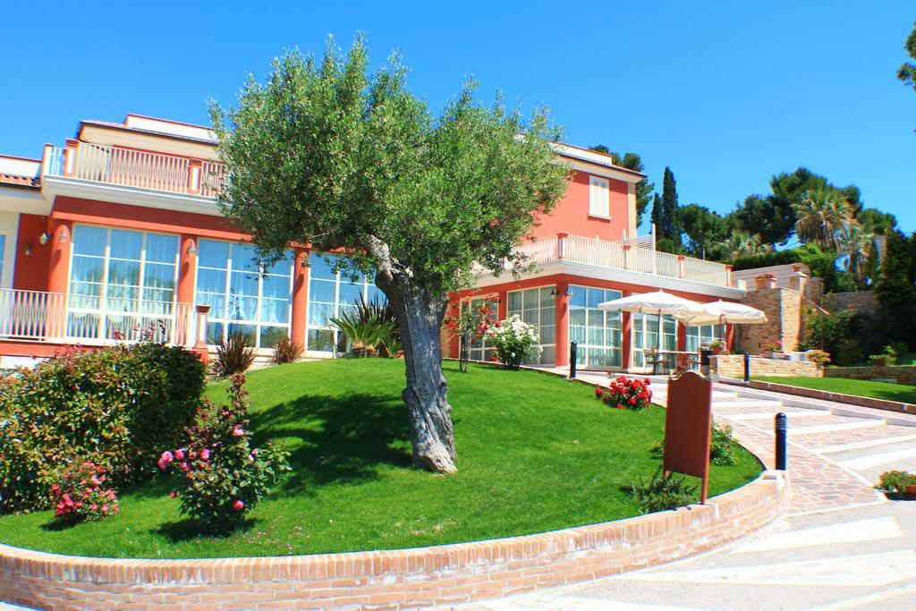Il Parco Sul Mare Resort & Spa Tortoreto Bagian luar foto