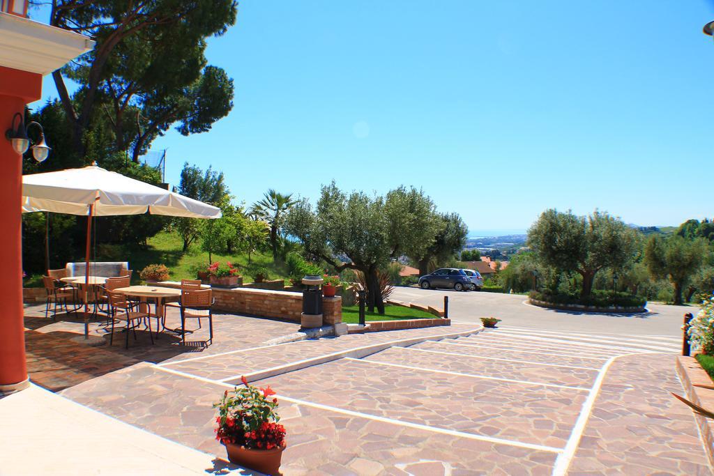 Il Parco Sul Mare Resort & Spa Tortoreto Bagian luar foto